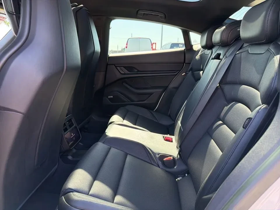 2022 Porsche Taycan - Image 8 of 18