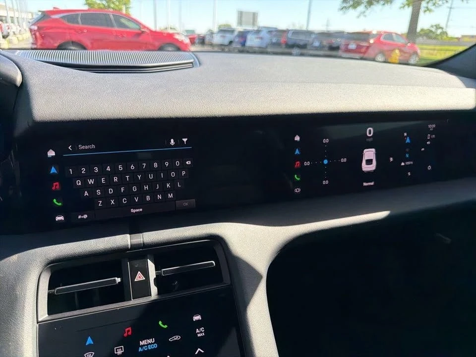 2022 Porsche Taycan - Image 15 of 18