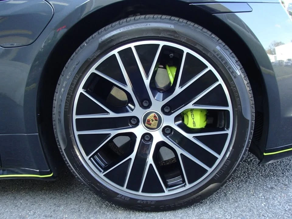 2022 Porsche Taycan - Image 18 of 20