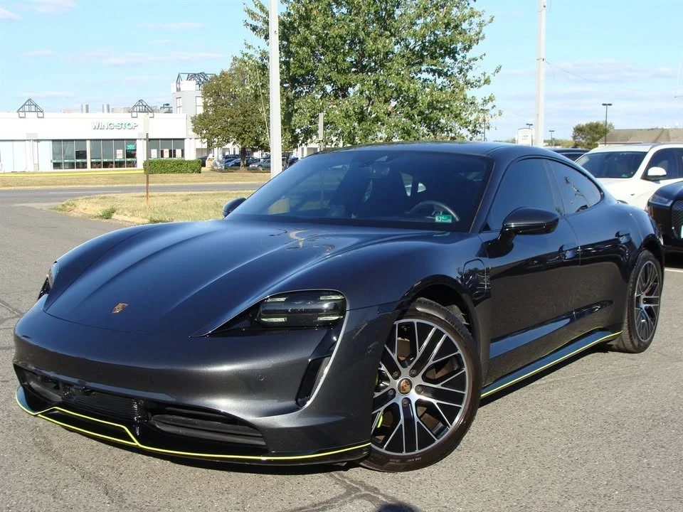 2022 Porsche Taycan - Image 2 of 20