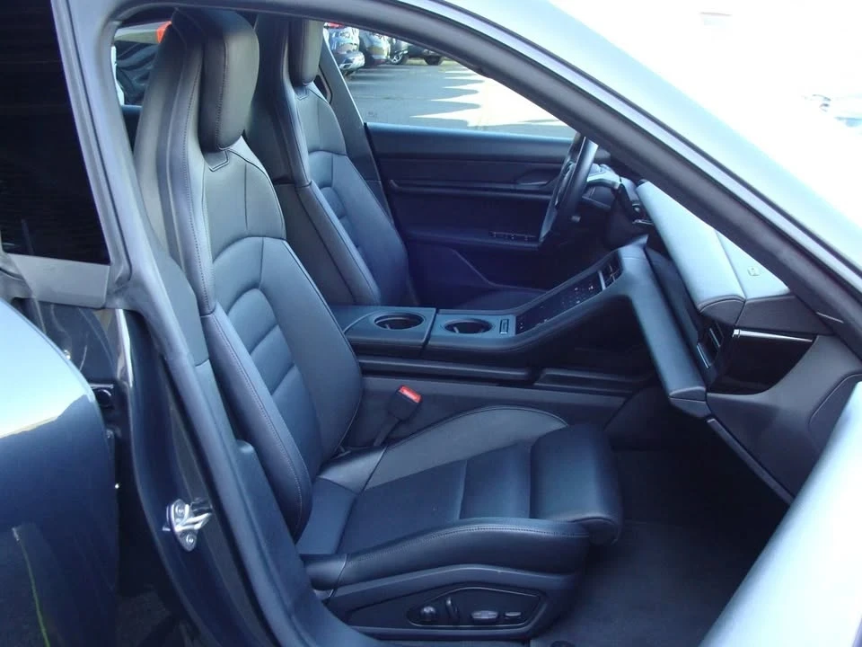 2022 Porsche Taycan - Image 9 of 20