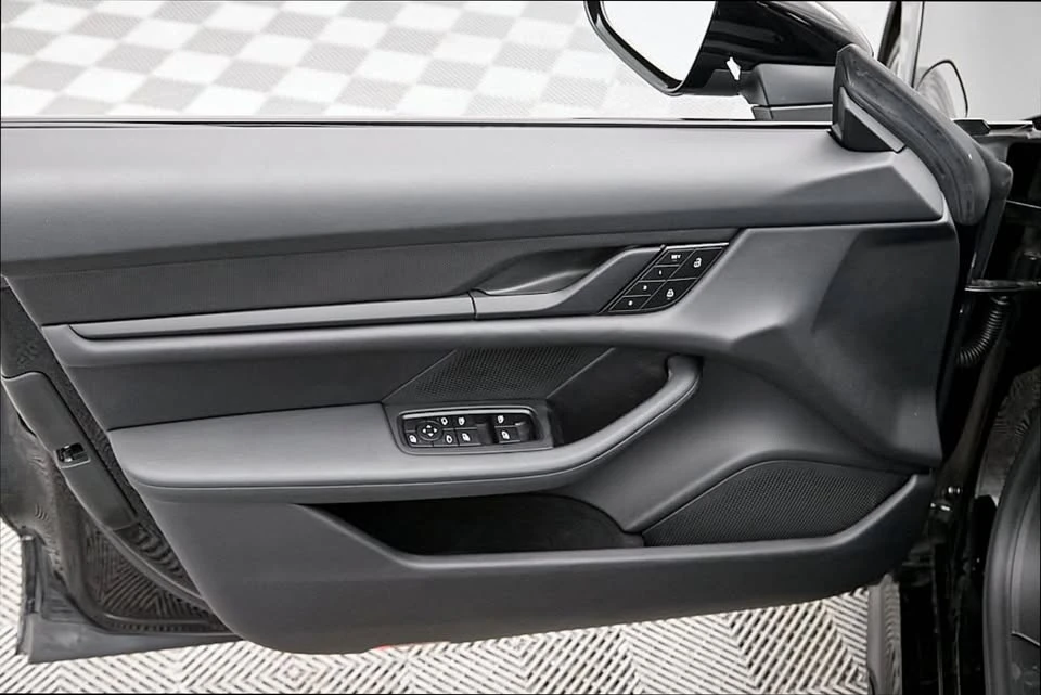 2022 Porsche Taycan 4 - Image 16 of 20
