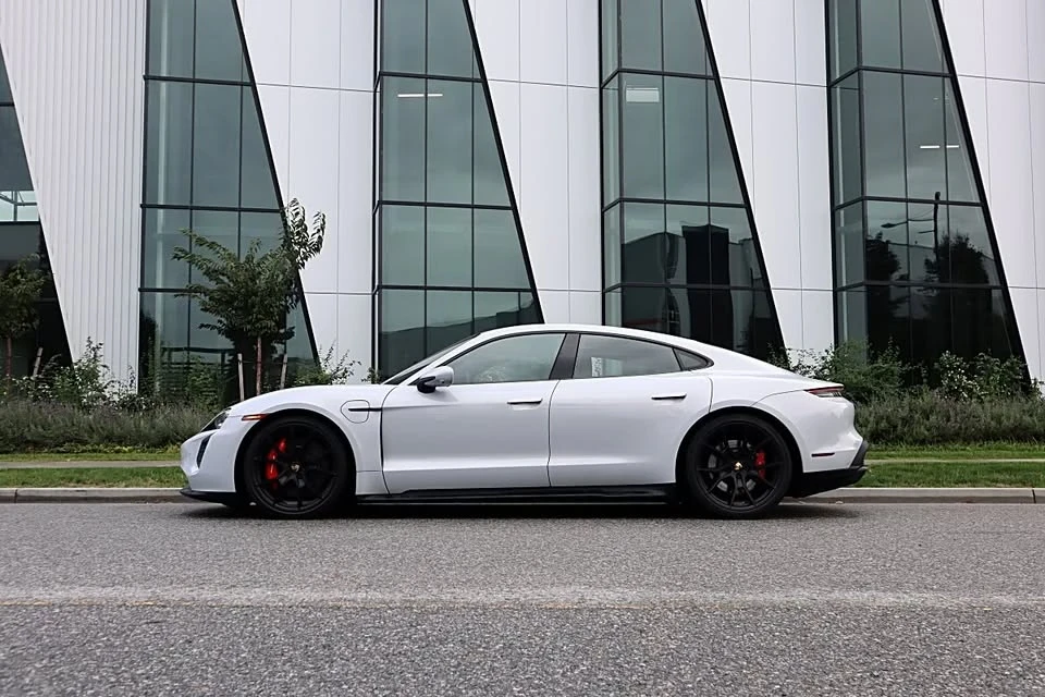 2022 Porsche Taycan GTS - Image 5 of 18