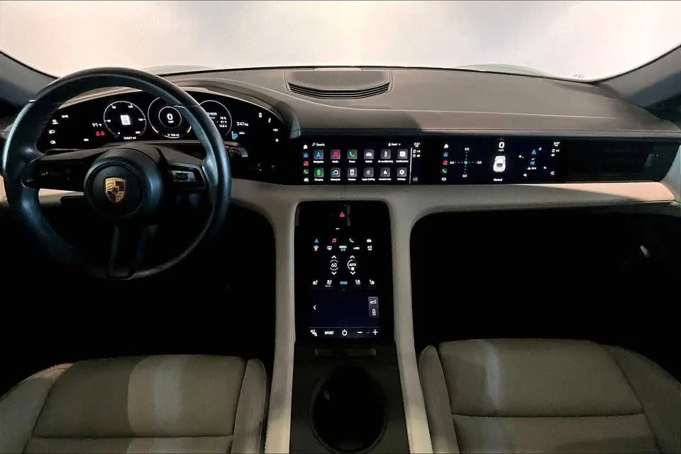 2022 Porsche Taycan 4S - Image 14 of 20