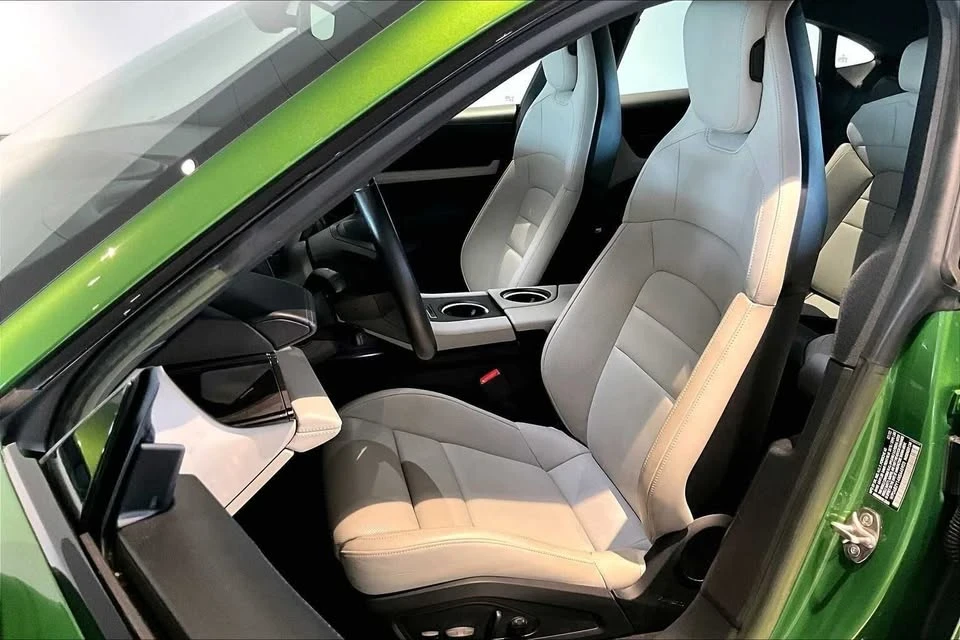 2022 Porsche Taycan 4S - Image 5 of 20