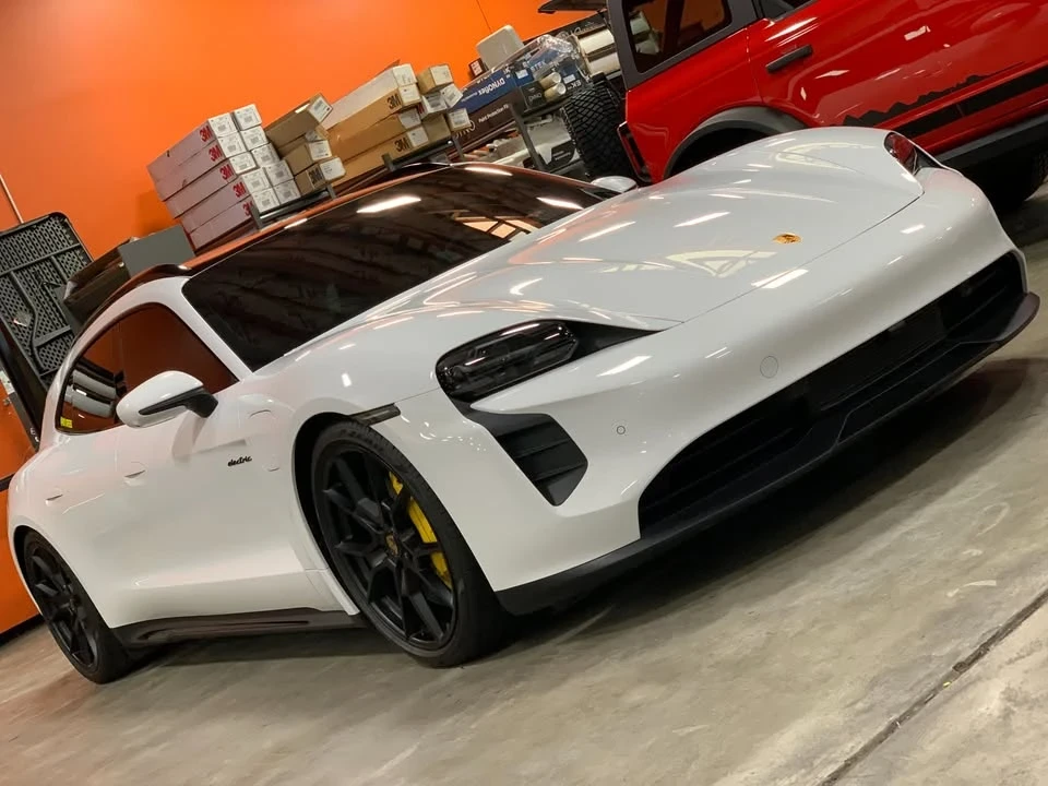 2022 Porsche Taycan GTS - Image 9 of 12
