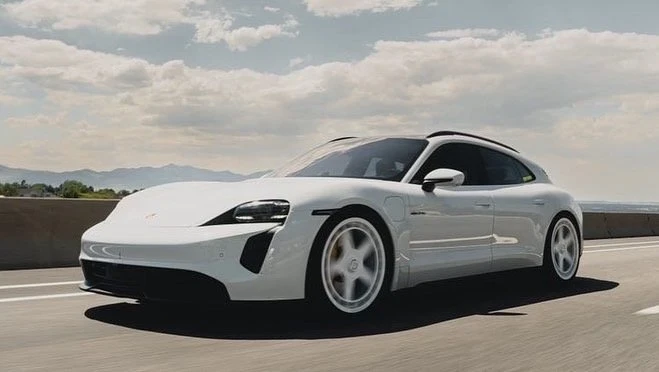2022 Porsche Taycan GTS - Image 3 of 12