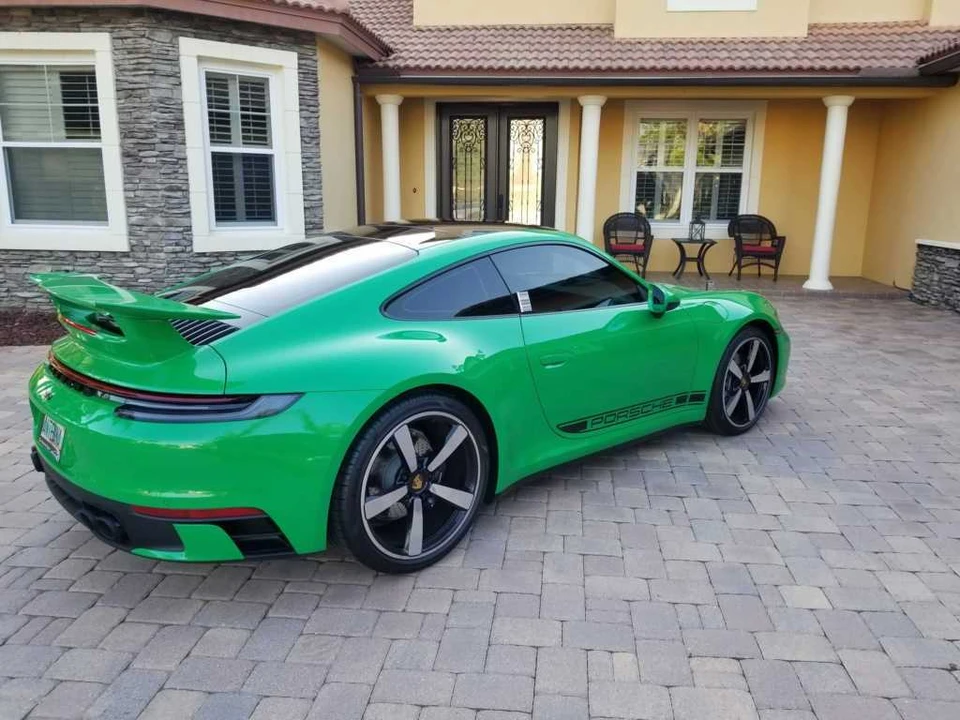 2022 Porsche 992 Carrera - Image 2 of 14