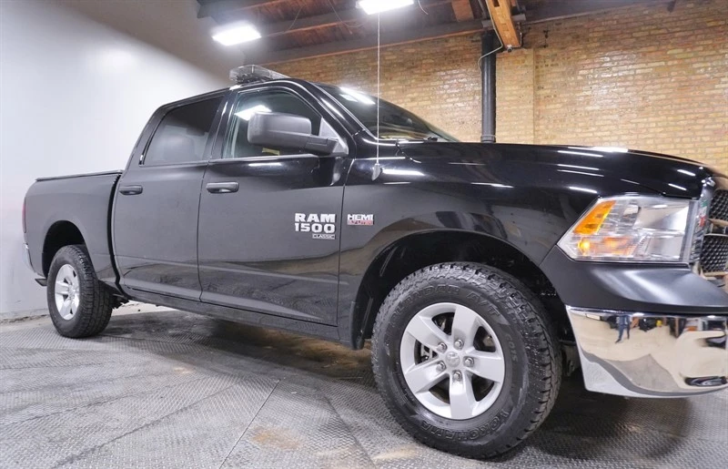 2022 Ram 1500 2nd Gen - Image 8 of 12