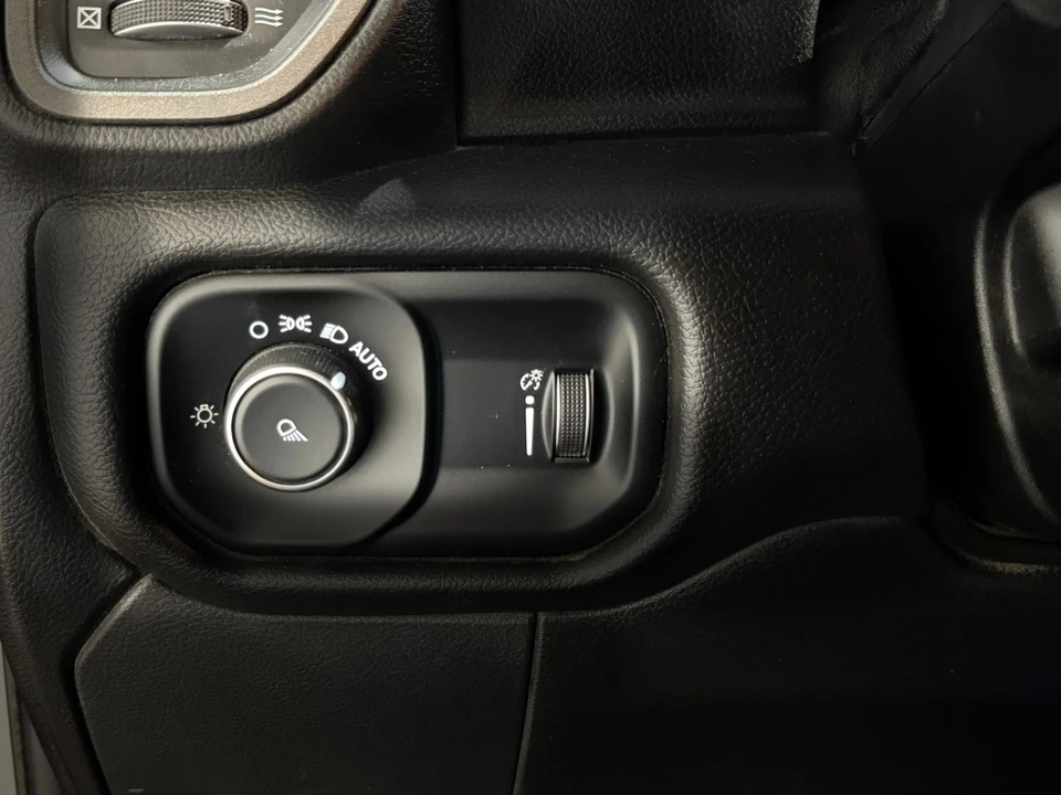 2022 Ram 2500 - Image 6 of 12