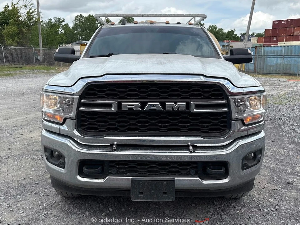 2022 Ram 3500 - Image 7 of 12