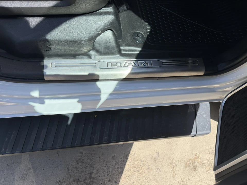 2022 Ram 3500 - Image 13 of 21