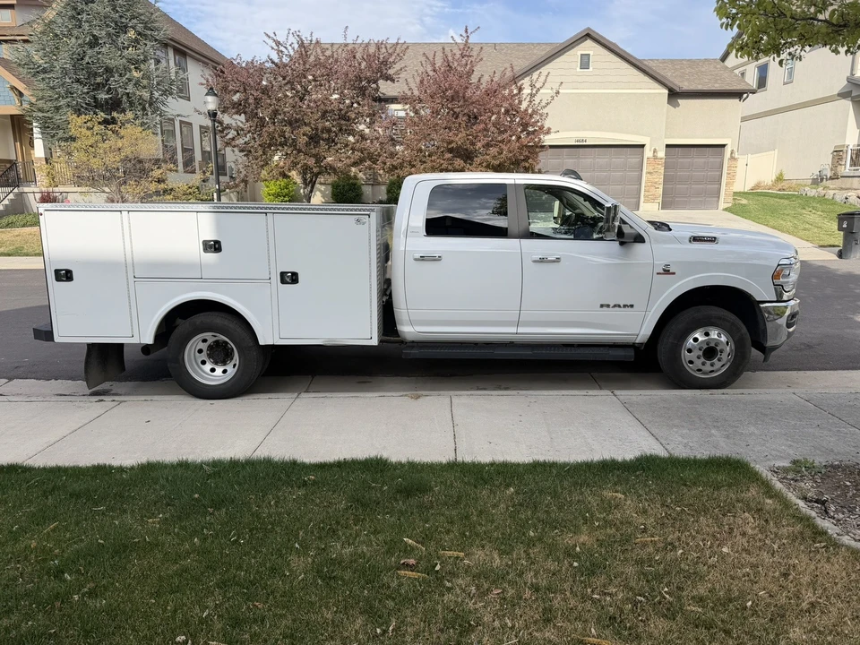 2022 Ram 3500 - Image 2 of 21