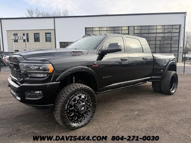 2022 Ram 3500 - Image 5 of 12
