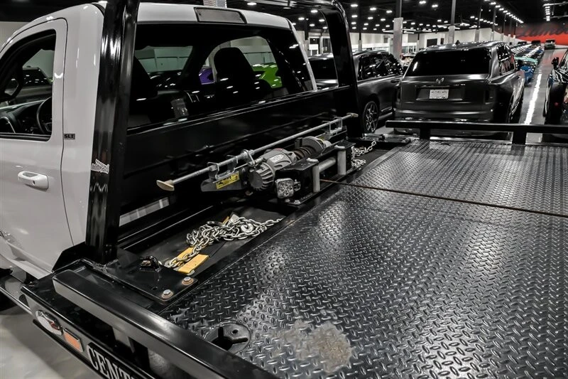 2022 Ram 4500 & 5500 - Image 15 of 21