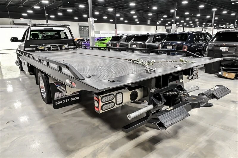 2022 Ram 4500 & 5500 - Image 11 of 21