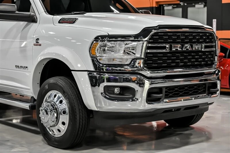 2022 Ram 4500 & 5500 - Image 2 of 21