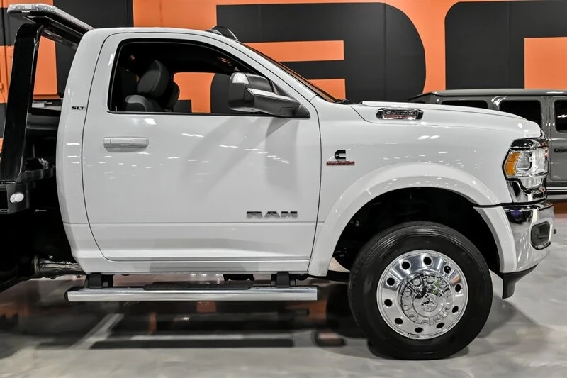 2022 Ram 4500 & 5500 - Image 3 of 21