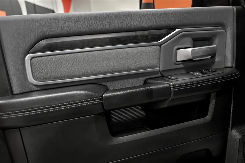 2022 Ram 4500 & 5500 - Image 18 of 21