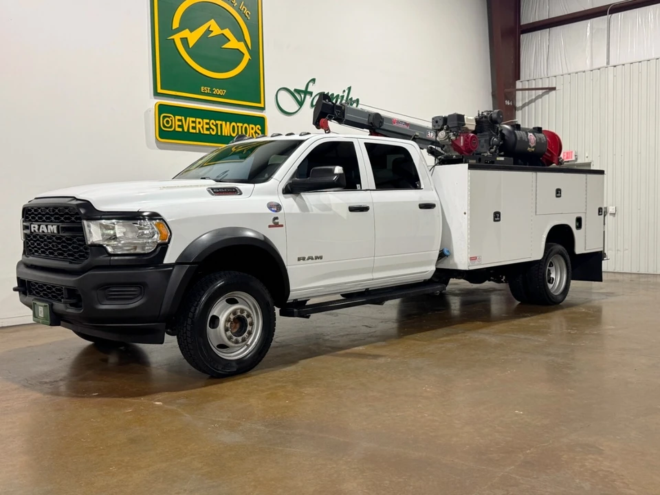 2022 Ram 4500 & 5500 - Image 3 of 12