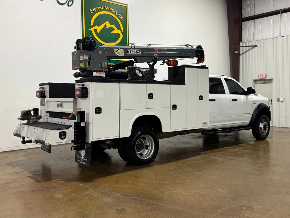 2022 Ram 4500 & 5500 - Image 8 of 12