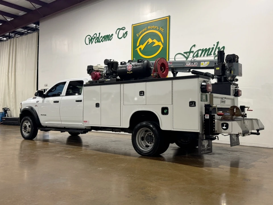 2022 Ram 4500 & 5500 - Image 6 of 12