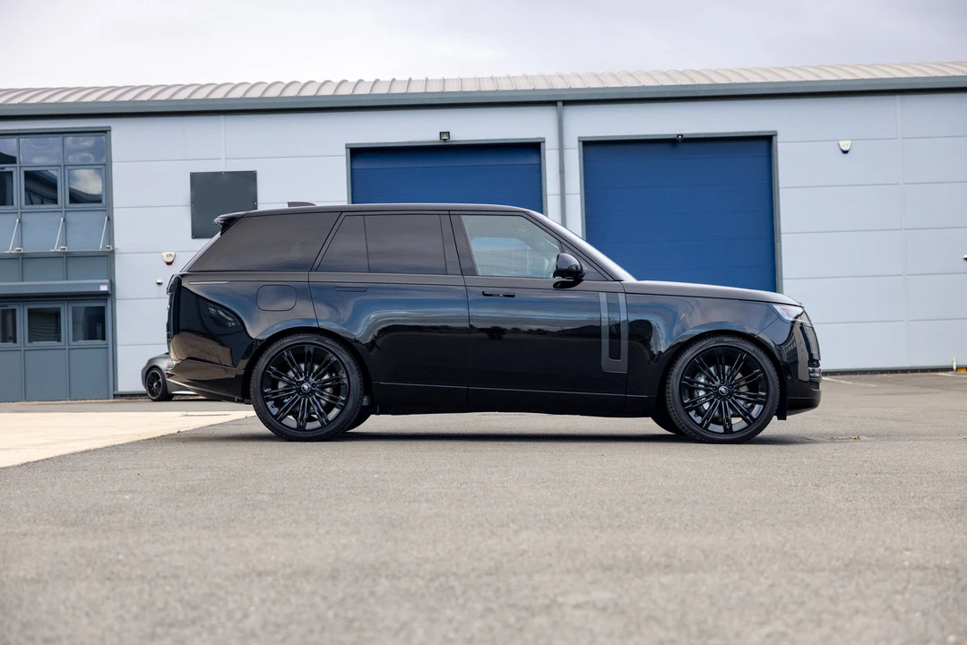 2022 Land Rover Range Rover L460 - Image 9 of 31