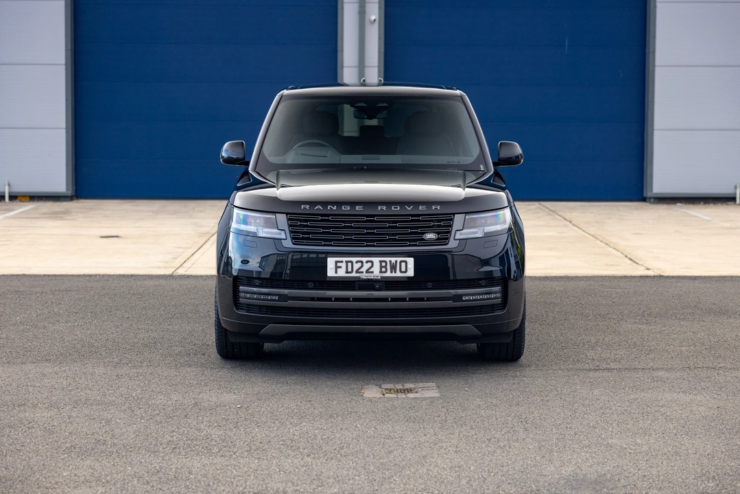 2022 Land Rover Range Rover L460 - Image 11 of 31