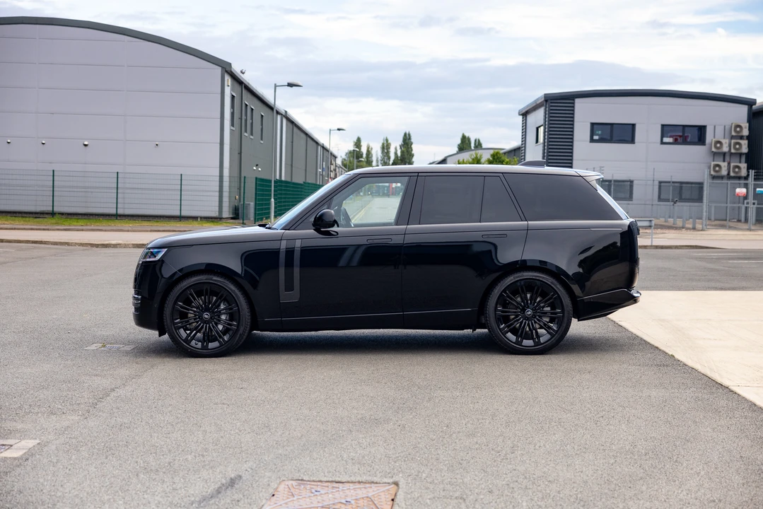 2022 Land Rover Range Rover L460 - Image 5 of 31