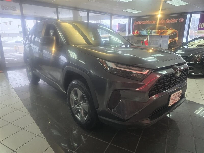 2022 Toyota RAV4 5th Gen - Image 3 of 4