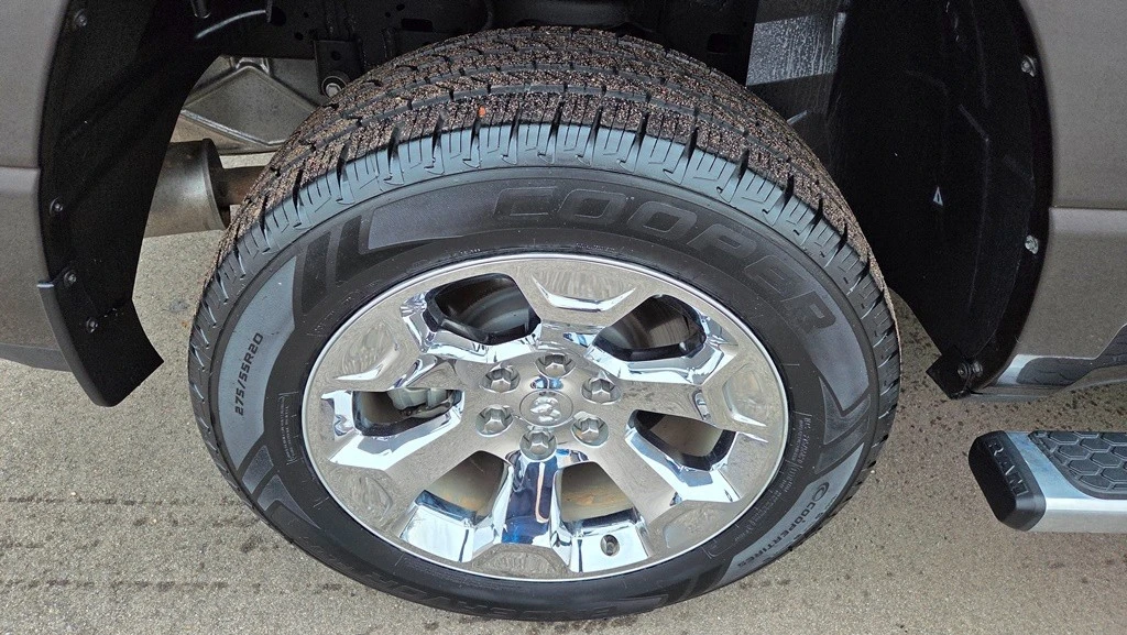 2022 Ram 1500 2nd Gen - Image 10 of 27