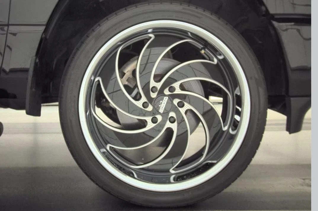 2022 Ram - Image 8 of 17