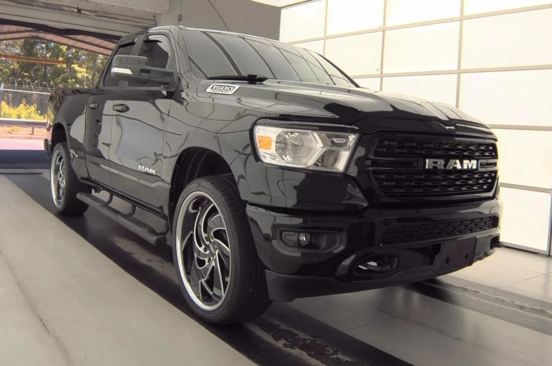 2022 Ram - Image 14 of 17