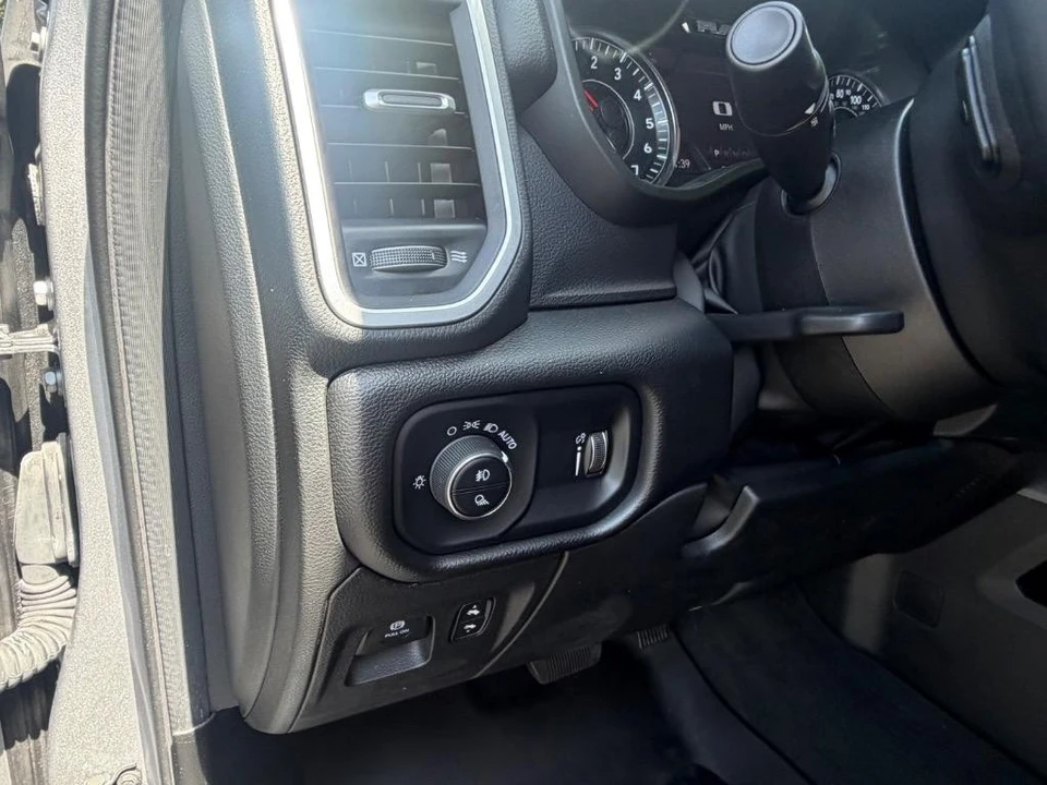 2022 Ram 1500 2nd Gen - Image 8 of 31