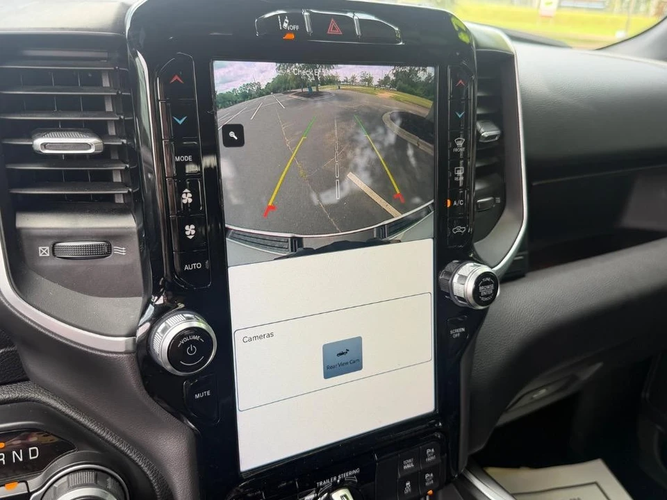 2022 Ram 1500 2nd Gen - Image 11 of 31