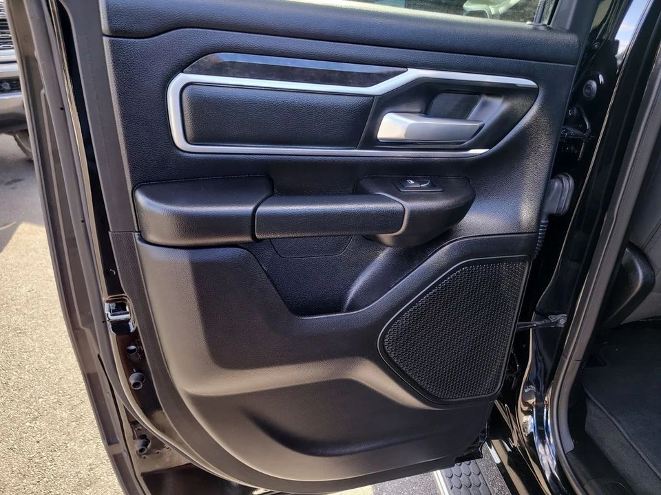 2022 Ram 1500 2nd Gen - Image 9 of 12