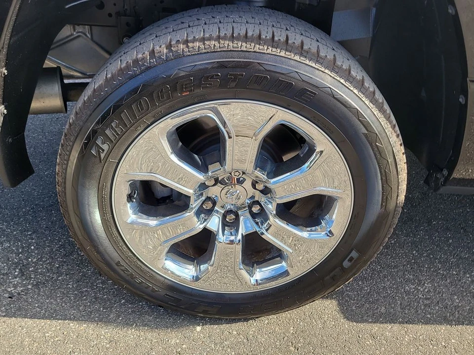 2022 Ram 1500 2nd Gen - Image 5 of 12