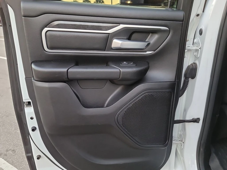 2022 Ram 1500 2nd Gen - Image 9 of 12