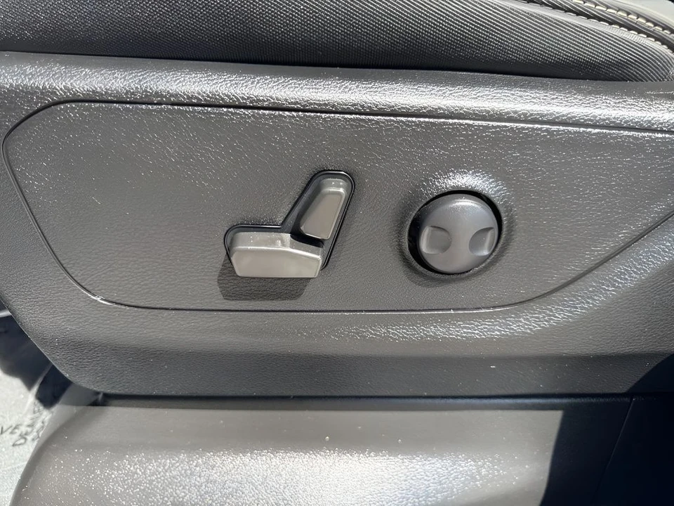 2022 Ram 1500 2nd Gen - Image 10 of 31