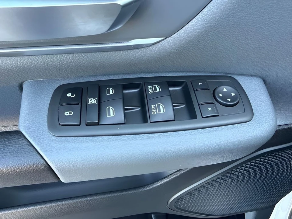 2022 Ram 1500 2nd Gen - Image 26 of 31