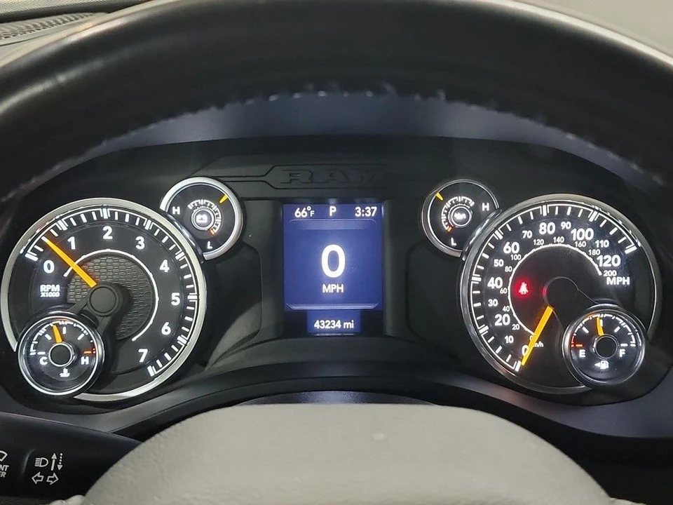 2022 Ram 1500 2nd Gen - Image 8 of 12