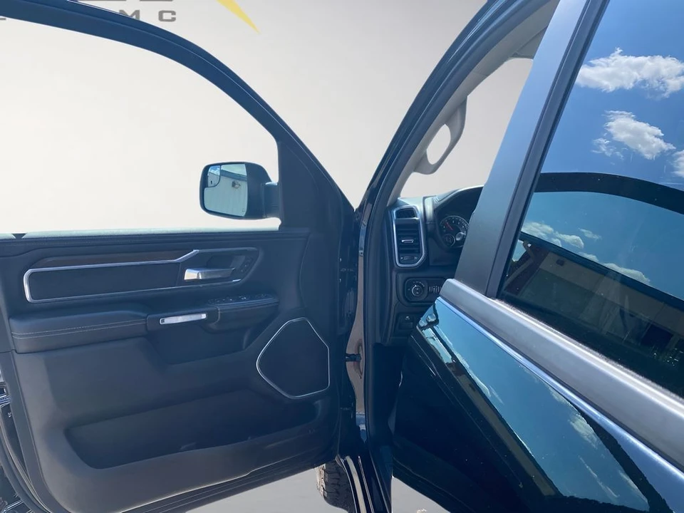 2022 Ram 1500 2nd Gen - Image 16 of 31