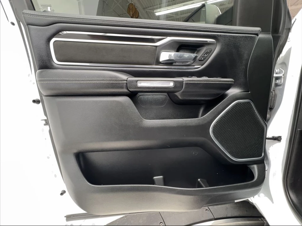 2022 Ram - Image 23 of 31