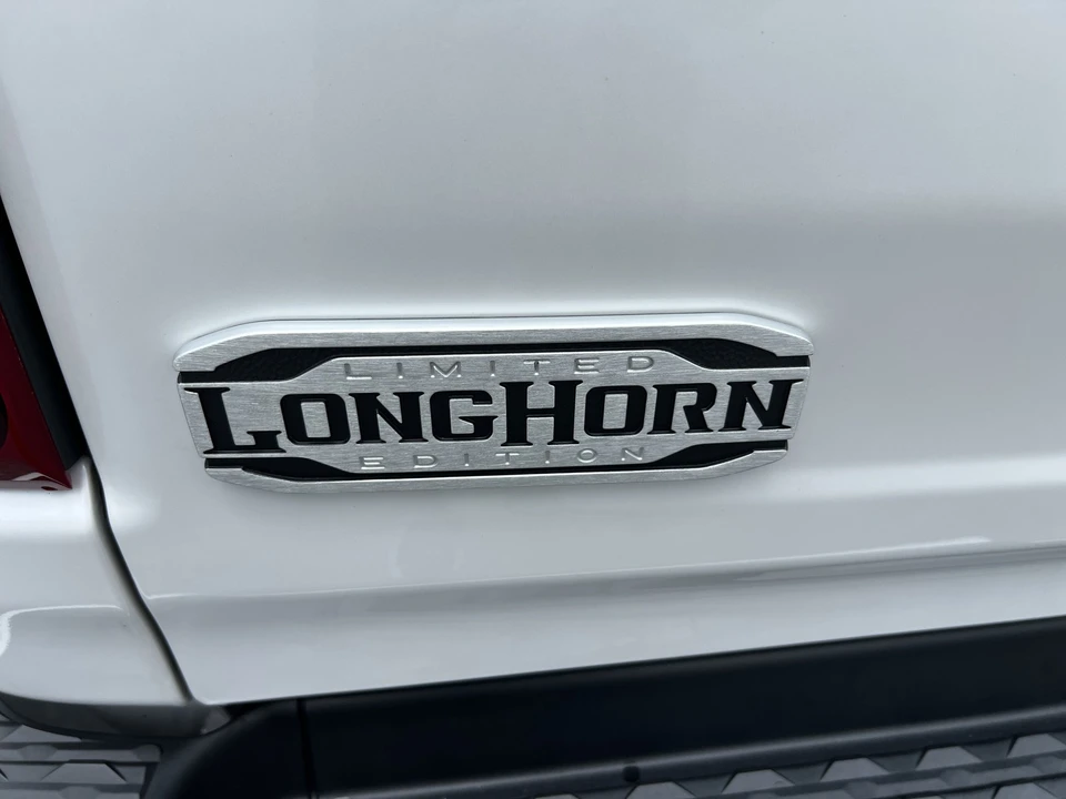 2022 Ram 1500 2nd Gen - Image 8 of 31