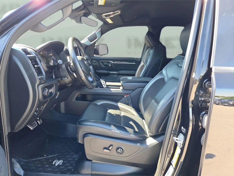 2022 Ram 1500 - Image 9 of 31