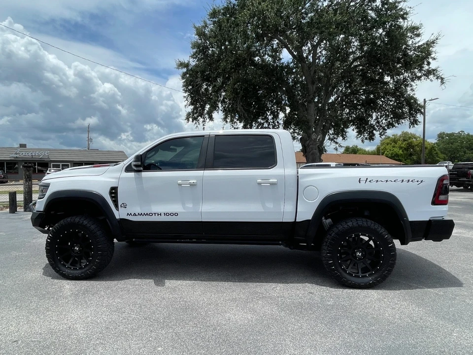 2022 Hennessey - Image 8 of 21