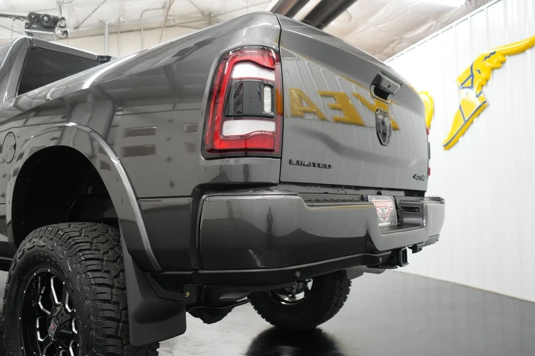 2022 Ram 2500 - Image 9 of 21