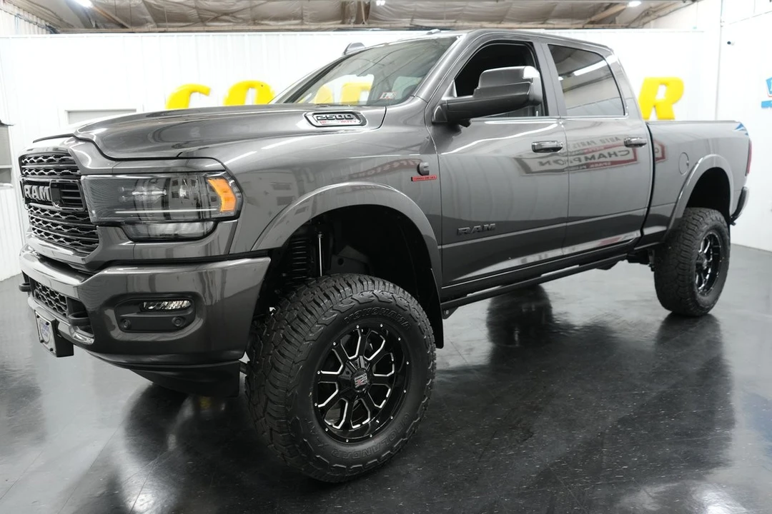 2022 Ram 2500 - Image 3 of 21