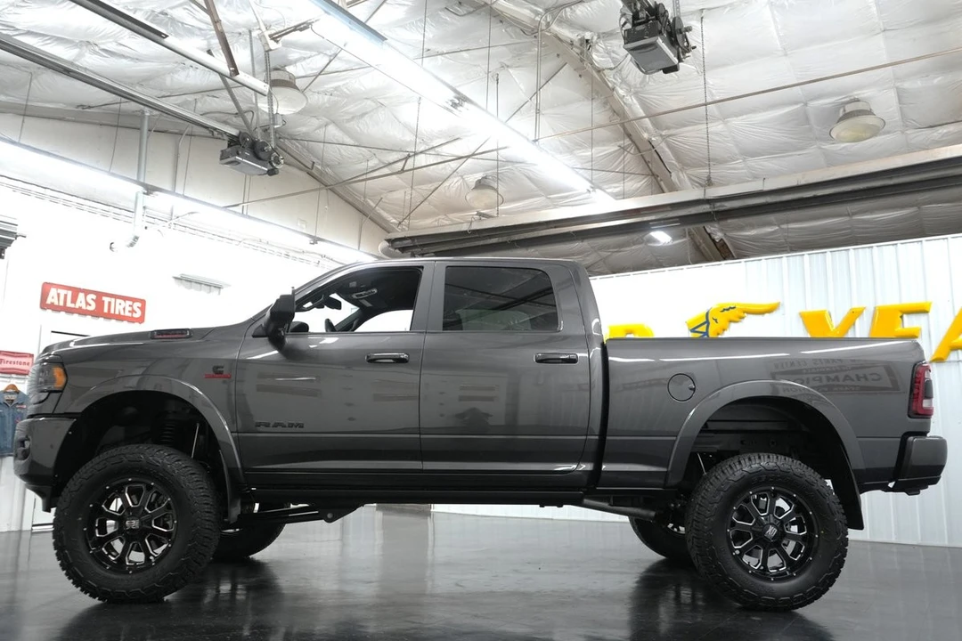 2022 Ram 2500 - Image 6 of 21
