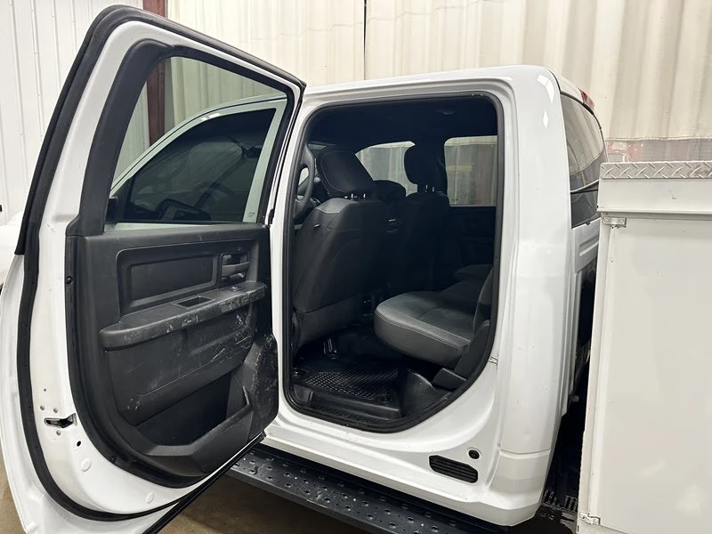 2022 Ram 2500 - Image 12 of 27